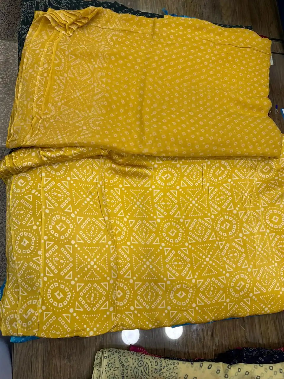 Korean Shamoz With Chundri Print Shirt & Dupatta (25) Korean Shamoz With Chundri Print Shirt & Dupatta 25 - Image 1