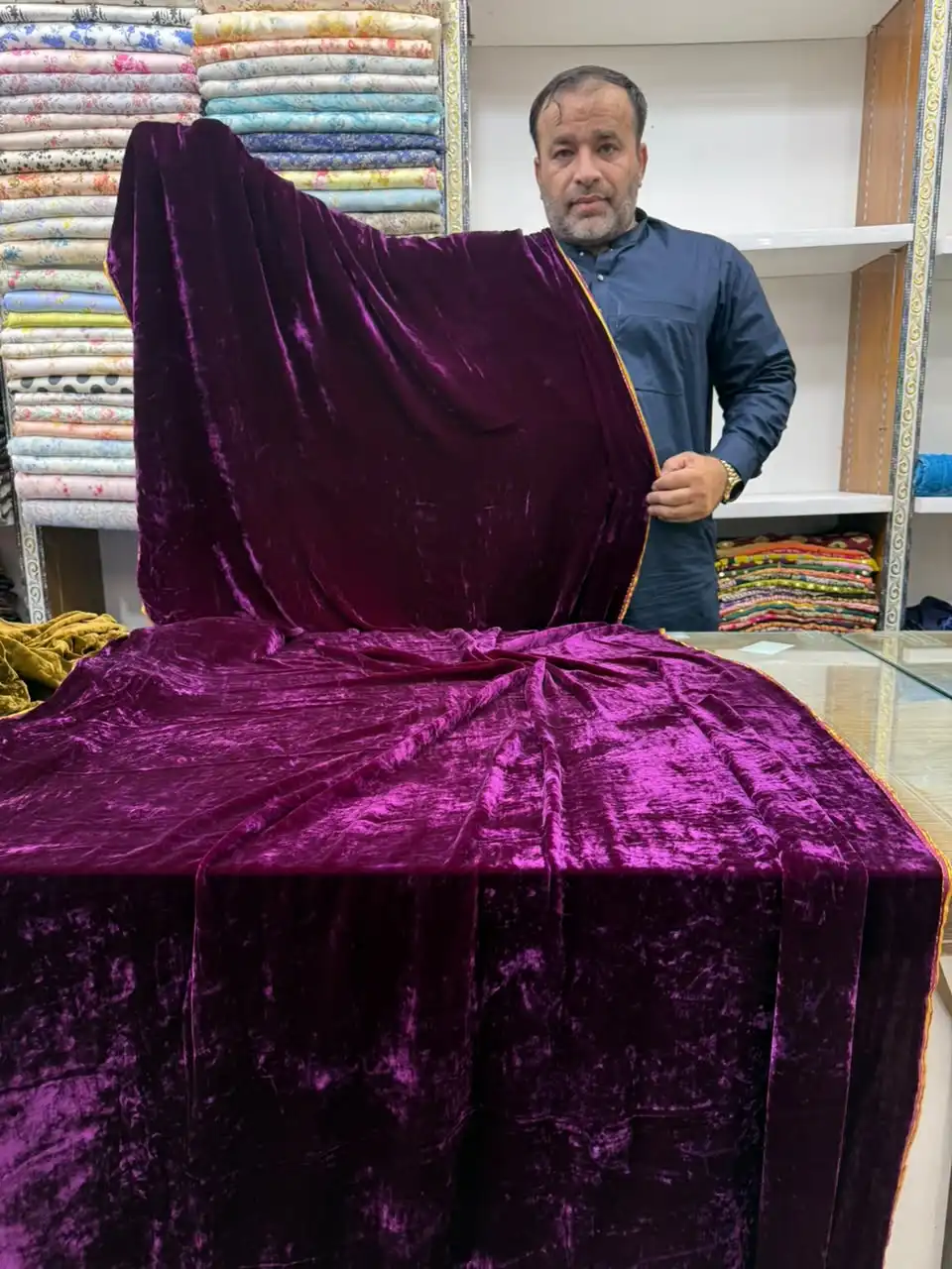 100% pure french velvet 44 thread (39) 100% pure french velvet 44 thread 39 - Image 1